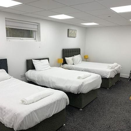 Huge Studio Close To City Centre With Free Secure Parking Лийдс Екстериор снимка